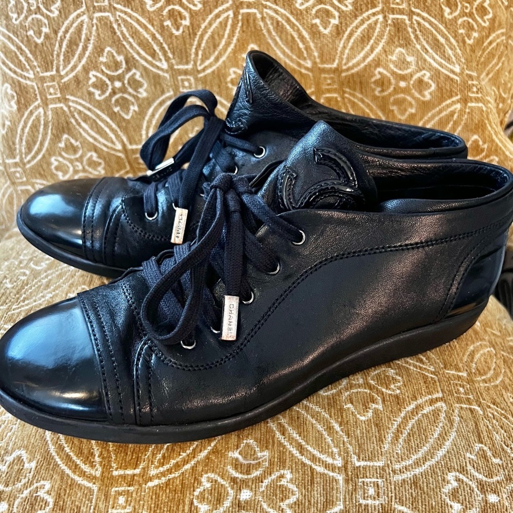 CHANEL Logo Black Leather Sneakers-EU 40.5